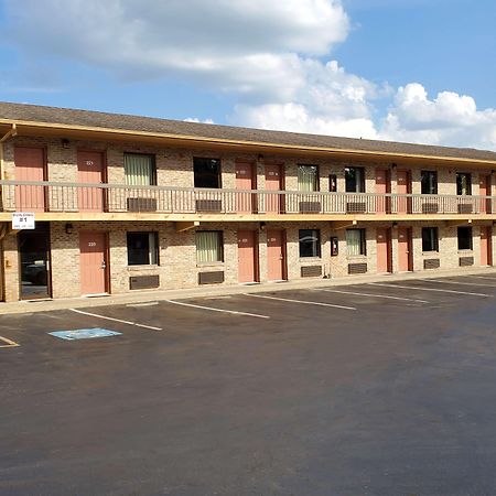 Americas Best Value Inn St. Marys Экстерьер фото
