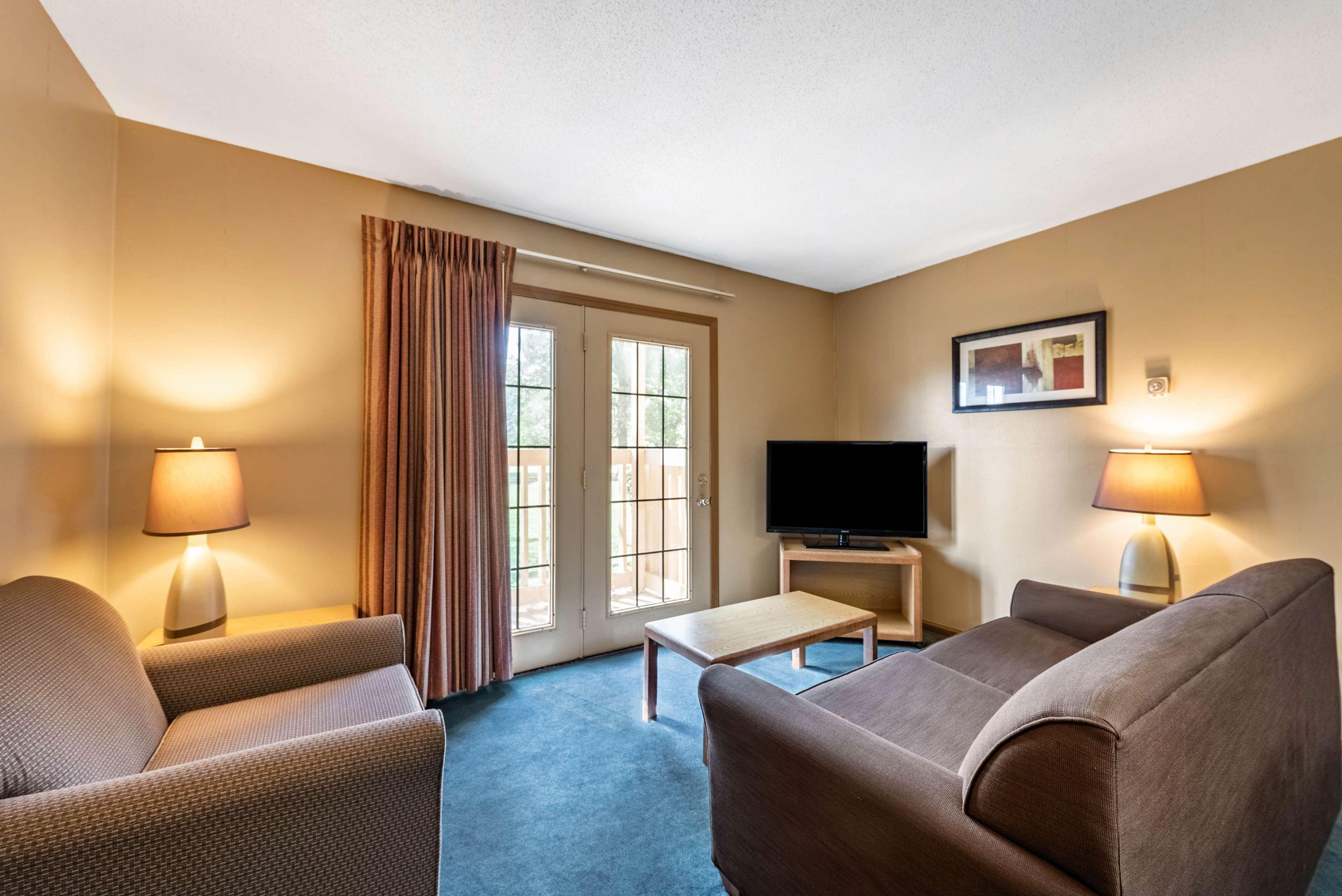 Americas Best Value Inn St. Marys Экстерьер фото