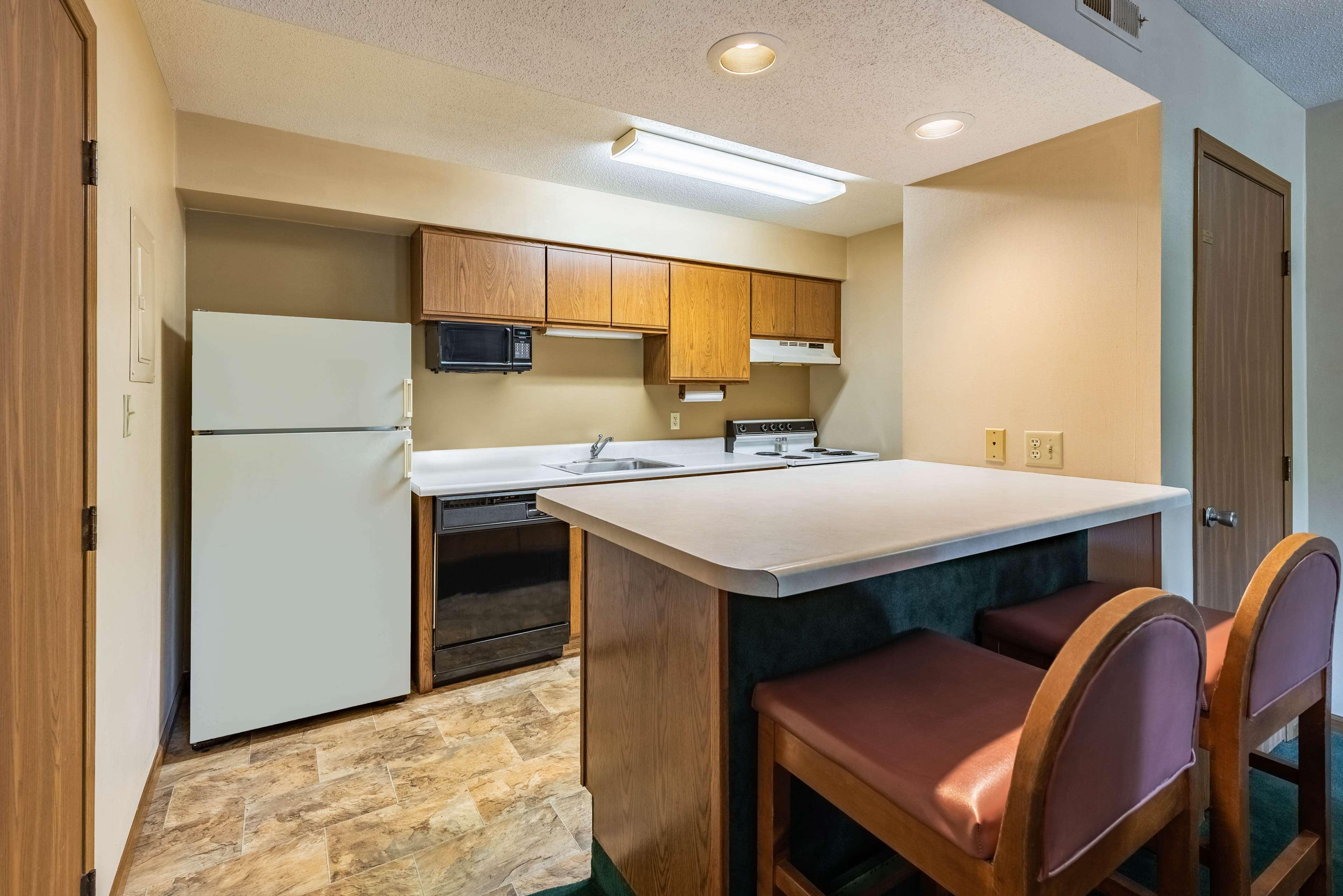 Americas Best Value Inn St. Marys Экстерьер фото